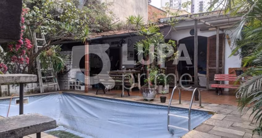 Casa Térrea com 2 dormitórios de 200m² à venda, no Tucuruvi