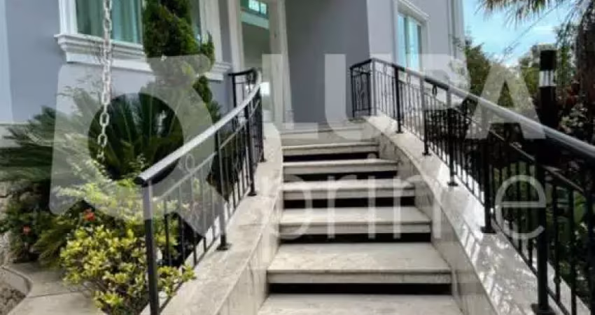 Casa á venda com 3 dormitórios em condomínio de alto padrão- vila albertina
