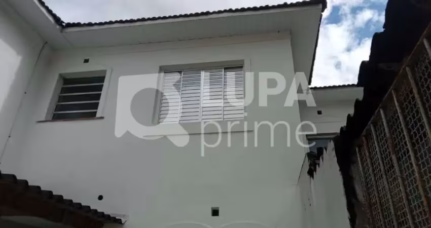 Casa com 2 quartos para alugar na Avenida Nova Cantareira, 513, Tucuruvi, São Paulo