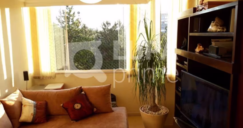 Apartamento com 3 dormitórios sendo 1 suíte á venda no Barro Branco