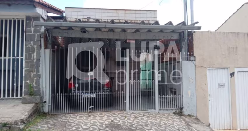 Casa Terréa com 2 dormitórios á venda em Santana