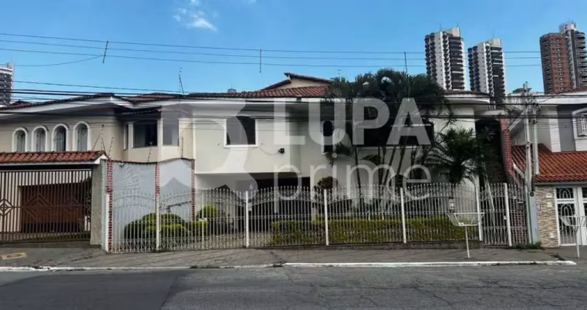 Sobrado com 3 dormitórios sendo 1 suíte á venda no  jardim frança