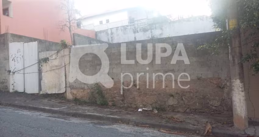 Terreno à venda no Jardim Floresta!