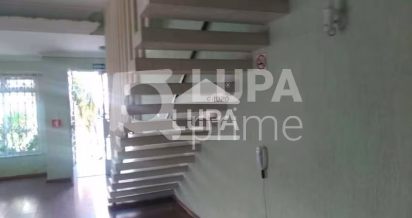 Sobrado comercial com 129 metros de área construída à venda no Imirim!