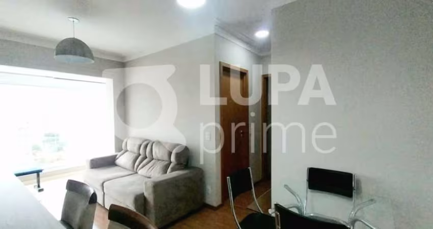 Apartamento com 2 dormitórios sendo 1 suíte á venda em Santana.