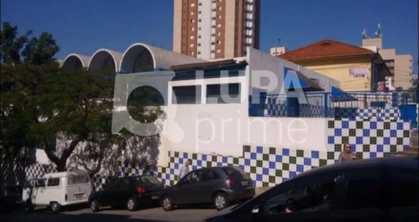 Prédio comercial à venda em Santana !