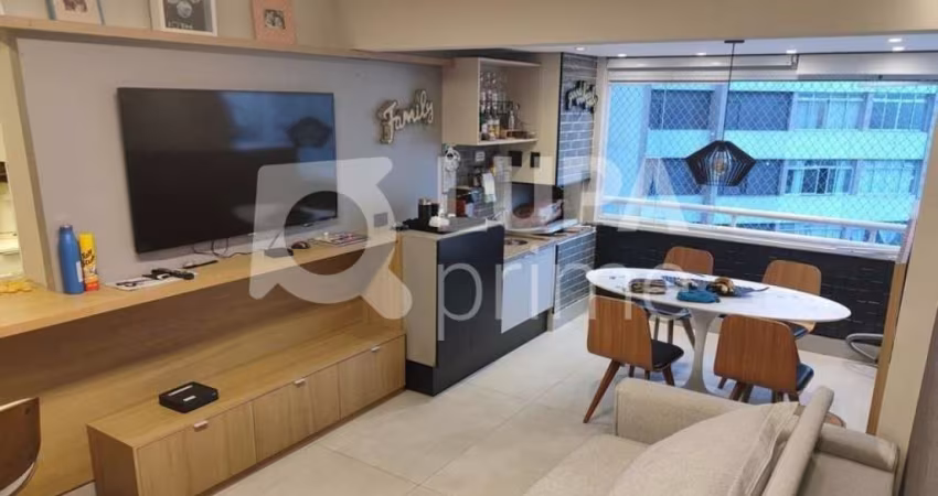 Apartamento com 2 dormitórios sendo 1 suíte á venda em Santana
