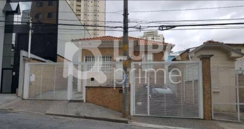 Casa À venda  Santana-3 dormitórios- 1 suíte -2 salas,  3 banheiros,  4 vagas    250,00m²