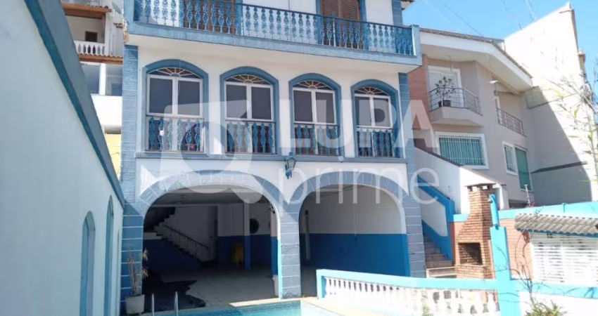 Casa assobradada com 5 dormitórios para locação no Jardim São Paulo