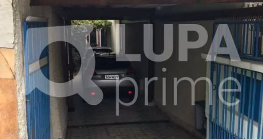 Casa Térrea com 3 dormitórios sendo 1 suíte à venda em Santana