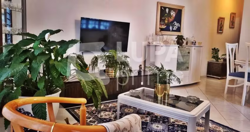 Casa com 3 quartos e 3 vagas de garagem à venda no horto florestal
