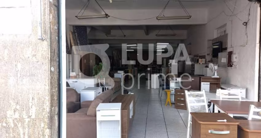 Salão Comercial de 400m² para Locação, no Limão