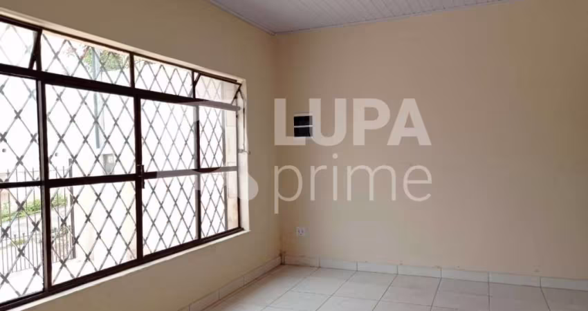 Casa térrea com 2 dormitórios  á venda em Jardim São Paulo