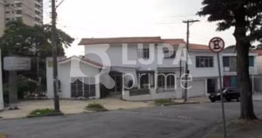 Prédio com 13 salas à venda na Rua Aureliano Leal, 186, Água Fria, São Paulo