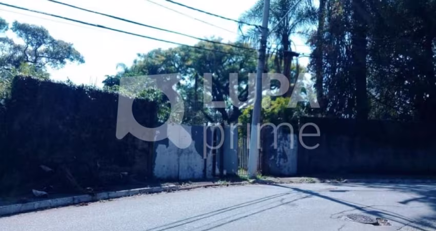 Terreno de 1064 de área total no bairro Barro Branco!