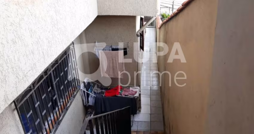 Apartamento com 2 dormitórios á venda na Vila Aurora