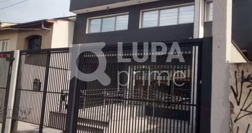 Salão comercial Água Fria - 2 (dois) banheiros, 10 (dez) vagas, 210,00m²