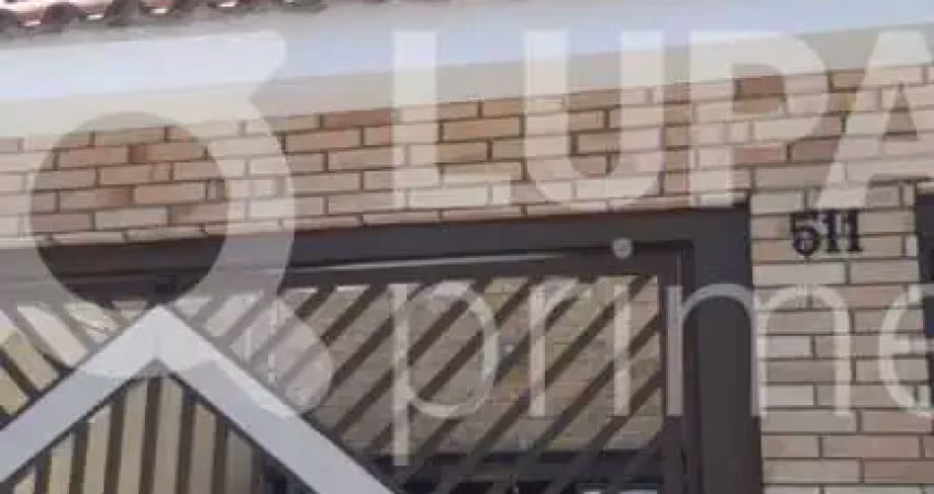Sobrado com 3 dormitórios sendo 1 suíte á venda no Parque Casa de Pedra!