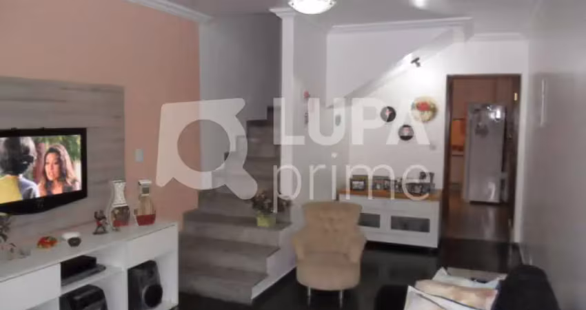 Casa com 3 quartos à venda na Rua Guilhermina, 327, Vila Romero, São Paulo