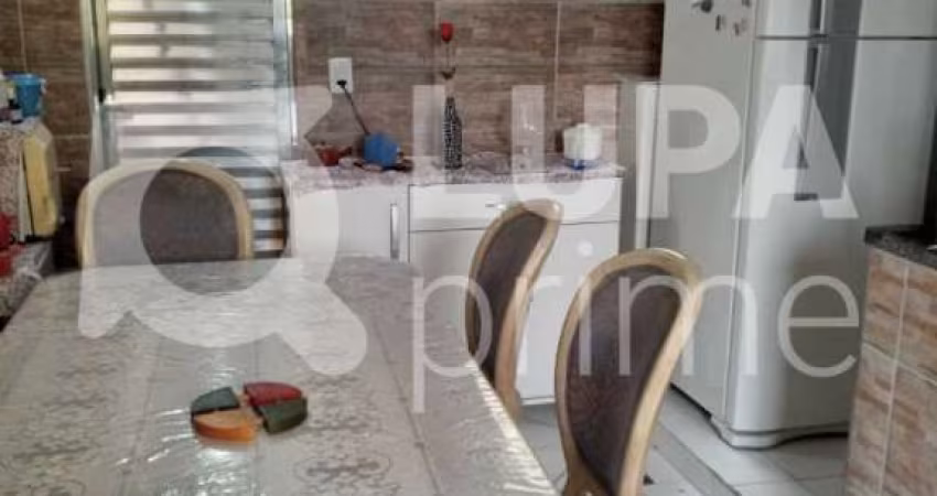 IMÓVEL COM 3 CASAS PARA RENDA NA VILA MEDEIROS