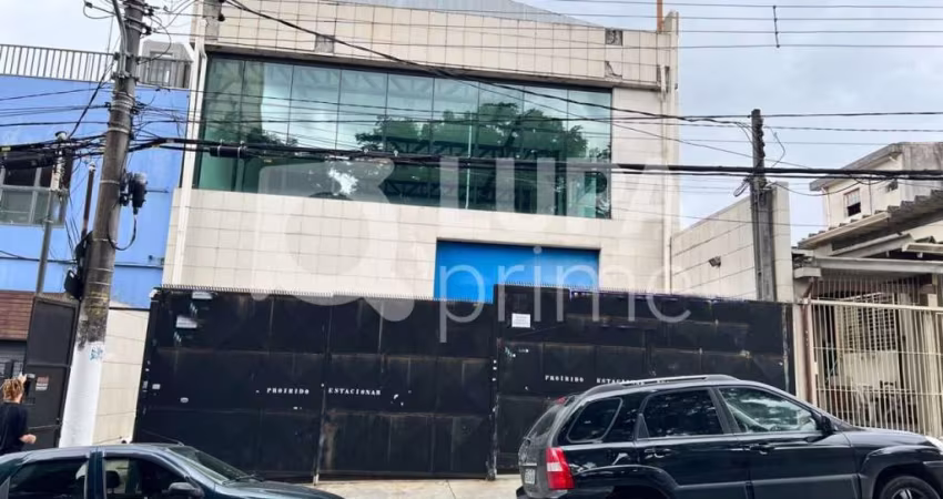 Galpão com 1.300 metros á venda na Casa Verde.