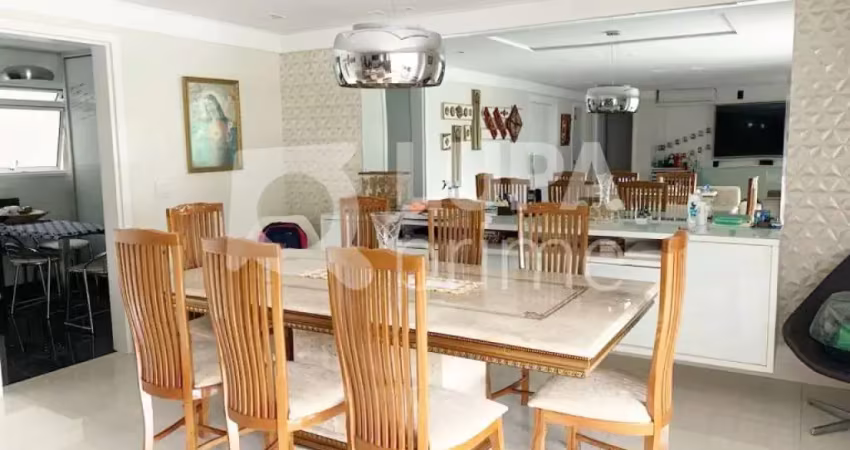 Apartamento duplex com 3 dormitórios e 6 banheiros á venda na casa verde