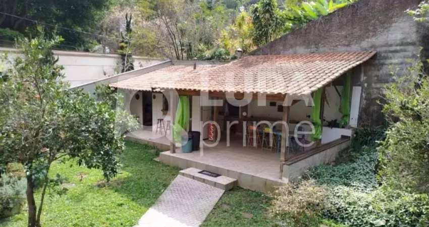 Casa térrea a venda na zona norte de sp 4 dormitórios 1 suíte 3 vagas