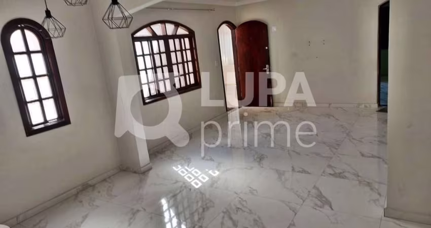 SOBRADO COM 3 QUARTOS PARA VENDA, SENDO 1 SUITE E 4 VAGAS VILA MEDEIROS, SÃO PAULO