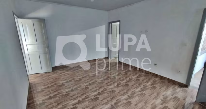 CASA TÉRREA COM 2 QUARTOS E GALPÃO PARA LOCAÇÃO, VILA MARIA BAIXA, SÃO PAULO