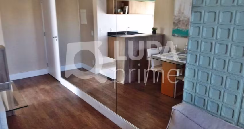 APARTAMENTO COM 2 QUARTOS E 1 VAGA DE GARAGEM PARA LOCAÇÃO NA VILA CONSTANÇA