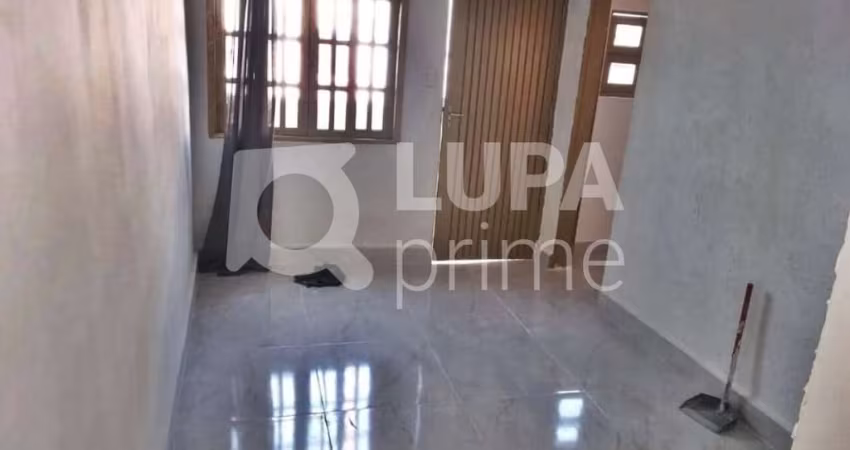 CASA COM 2 QUARTOS À VENDA NO TUCURUVI