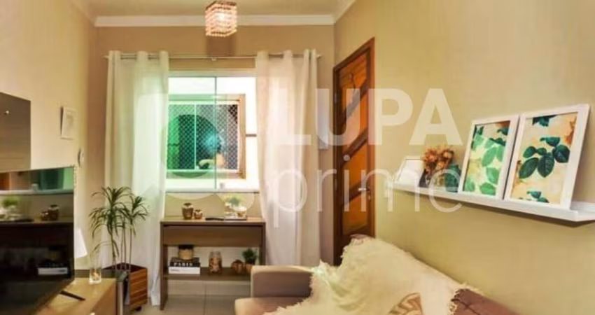 CASA COM 1 QUARTO E 1 VAGA DE GARAGEM À VENDA NO JAÇANÃ