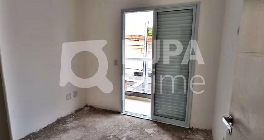 CASA COM 2 QUARTOS  E 2 VAGAS DE GARAGEM À VENDA NA VILA MARIA ALTA