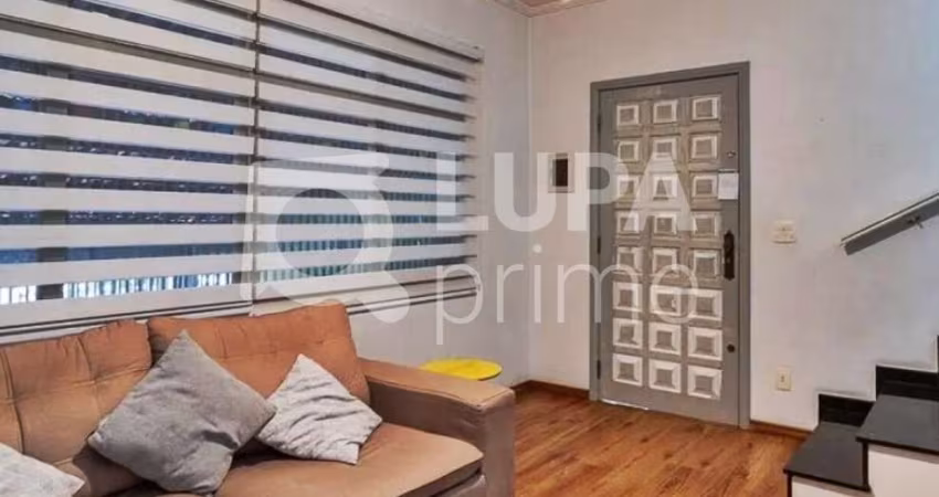 CASA COM 2 QUARTOS E 2 VAGAS DE GARAGEM À VENDA NA VILA GUSTAVO