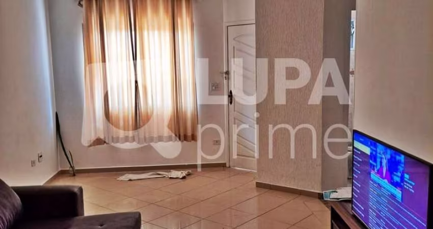 CASA COM 3 QUARTOS E 3 VAGAS DE GARAGEM À VENDA NA VILA MARIA ALTA
