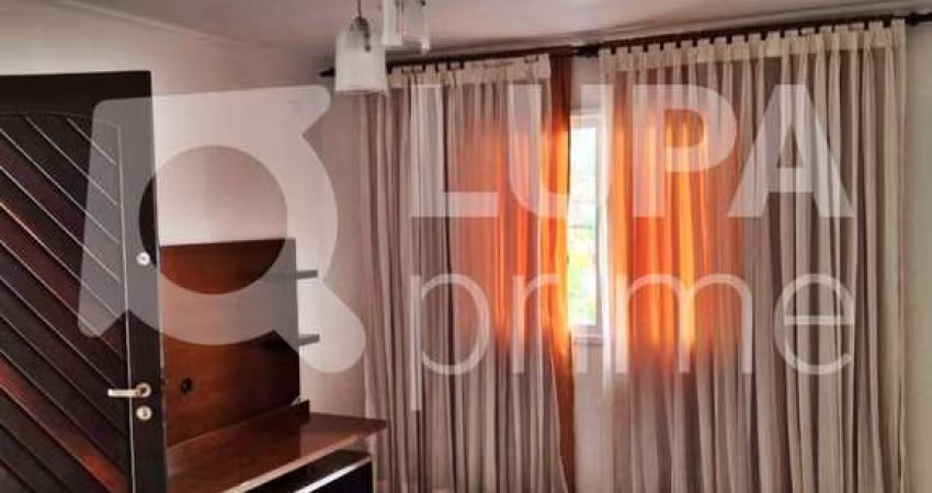 CASA COM 3 QUARTOS E 3 VAGAS DE GARAGEM À VENDA NA VILA MEDEIROS