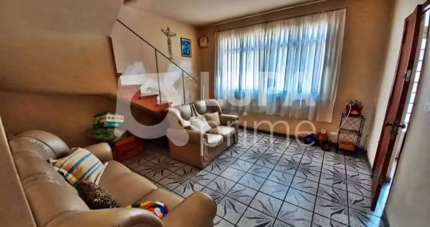 CASA COM 5 QUARTOS E 3 VAGAS DE GARAGEM Á VENDA NA VILA GUILHERME