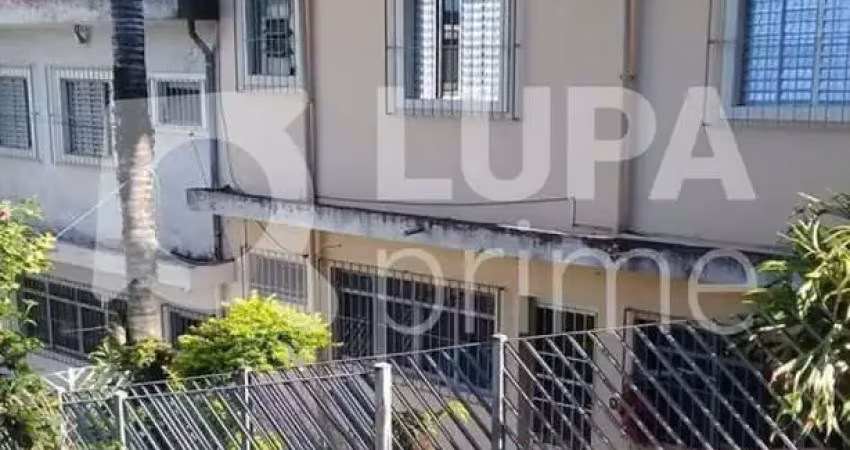 Sobrado com 9 dormitórios sendo 5 suítes à venda no jardim peri!