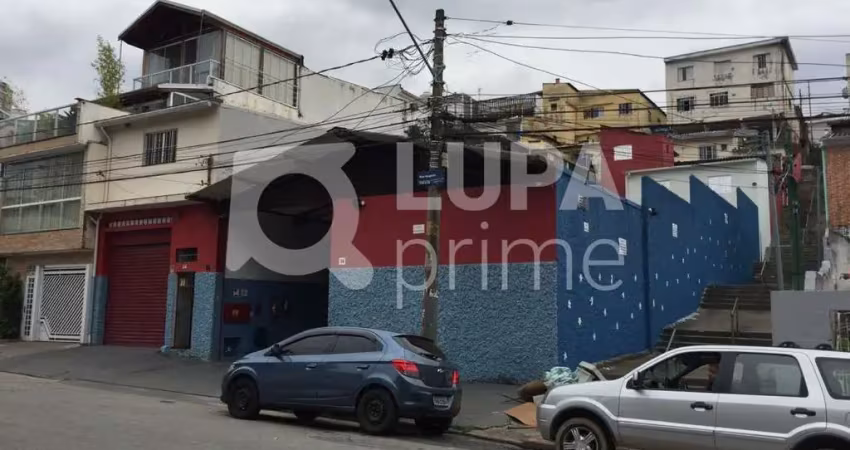 Casa com 2 quartos à venda na Rua Anápolis, 34, Jardim Paraíso, São Paulo