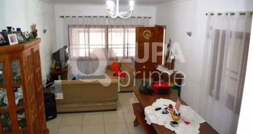 Casa com 3 quartos à venda na Rua Ulisses Esteves Costa, 86, Santana, São Paulo