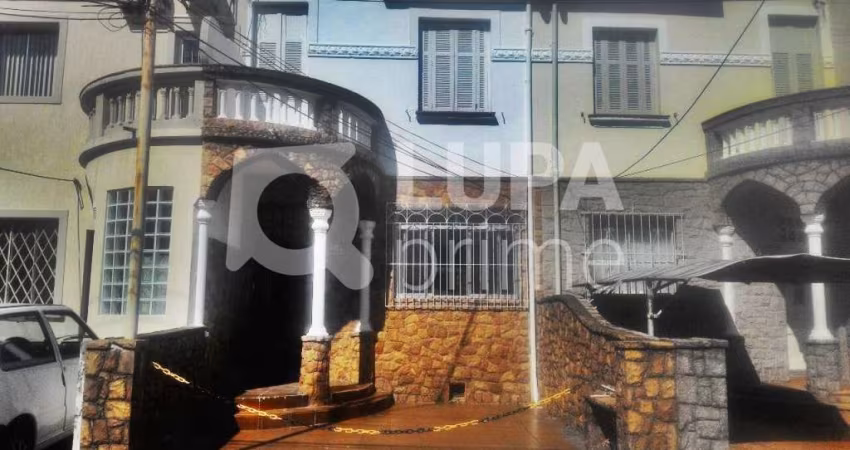 CASA COM 3 QUARTOS E 3 VAGAS DE GARAGEM PARA LOCAÇÃO EM SANTANA