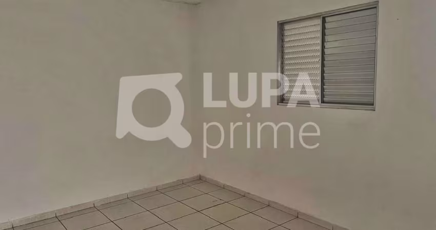 CASA COM 1 QUARTO E 2 VAGAS DE GARAGEM PARA LOCAÇÃO NA VILA MARIA