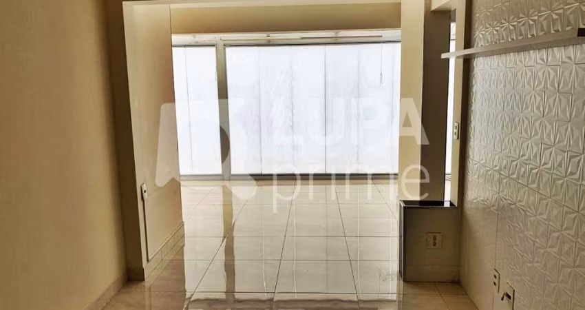 APARTAMENTO COM 2 QUARTOS E 1 VAGA DE GARAGEM À VENDA NA VILA MARIA BAIXA