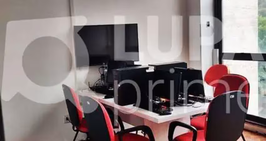 Sala comercial com 212m² para locação na repúbliaca