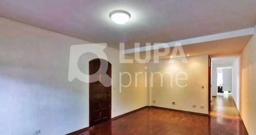 CASA COM 3 QUARTOS E 2 VAGAS DE GARAGEM À VENDA NO IMIRIM
