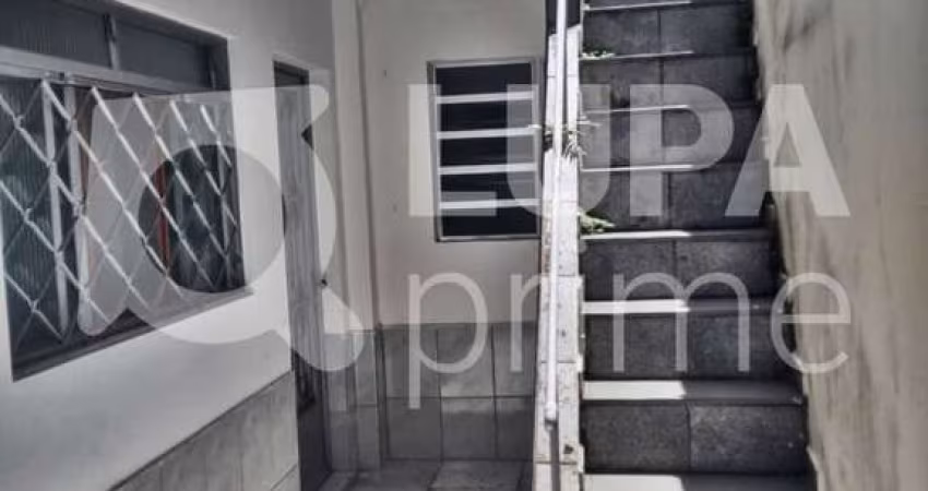 CASA COM 2 QUARTOS À VENDA NA VILA MARIA ALTA