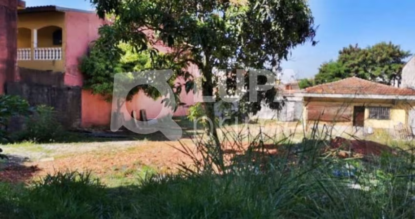 TERRENO COM 1.500M² À VENDA NO JAÇANÃ