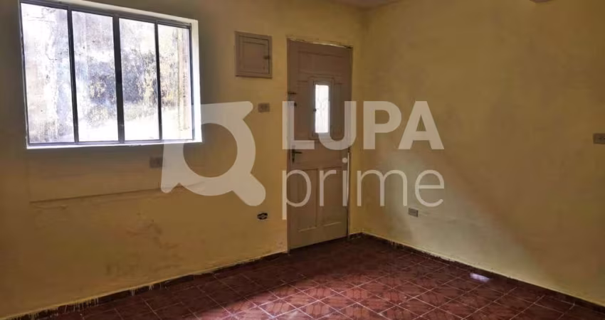 CASA COM 1 QUARTO PARA LOCAÇÃO NA VILA AURORA