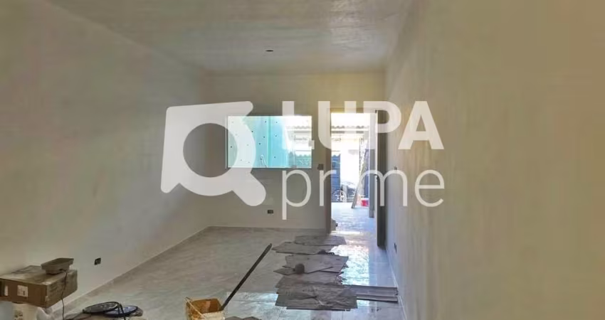 CASA COM 3 QUARTOS E 2 VAGAS DE GARAGEM À VENDA NO JARDIM GUANÇA