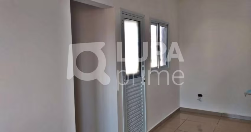 APARTAMENTO COM 1 QUARTO PARA LOCAÇÃO NA VILA SABRINA